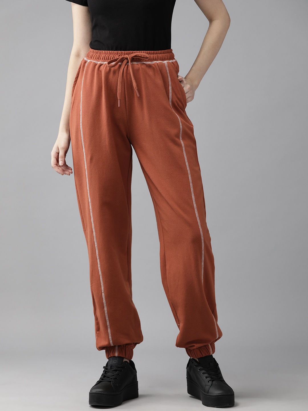 

The Roadster Lifestyle Co. Women Relaxed Fit Joggers, Rust