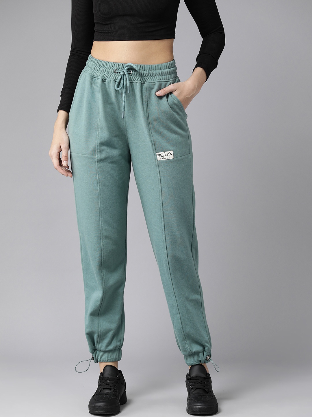 

The Roadster Lifestyle Co. Women Joggers With Toggle Hem, Green