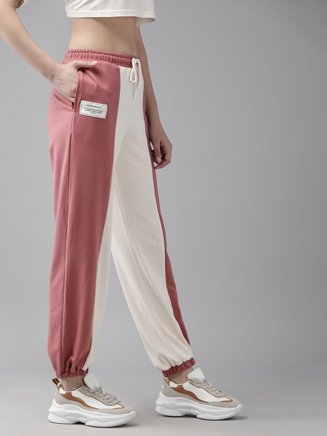 

The Roadster Lifestyle Co. Women Colourblocked Joggers, Rose
