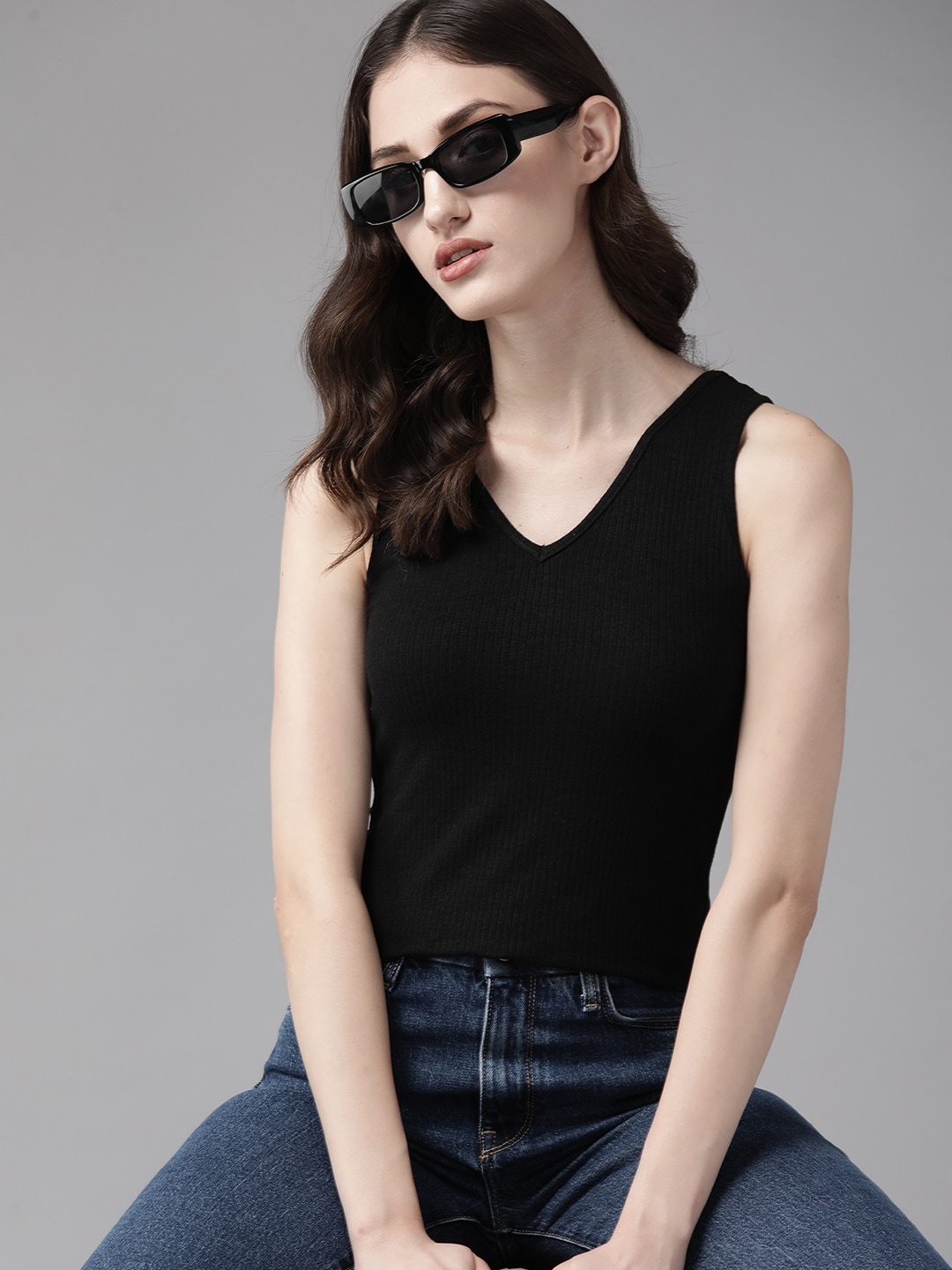 

The Roadster Lifestyle Co. Ribbed V-Neck Top, Black