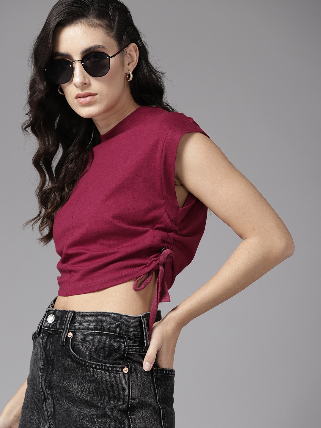 

The Roadster Lifestyle Co. Extended Sleeves Ruched Crop T-shirt, Maroon