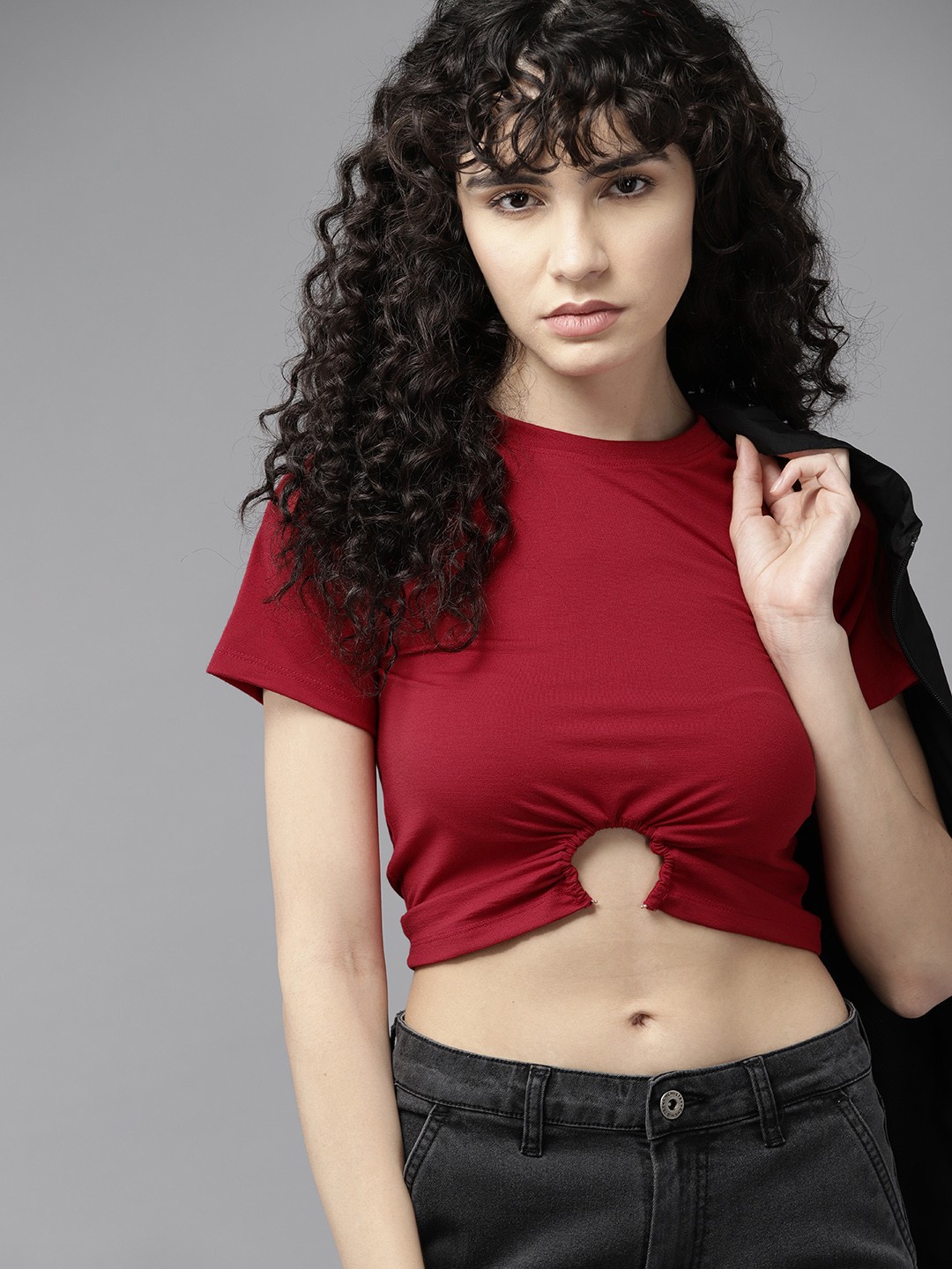 

The Roadster Lifestyle Co. Metal Ring Detail Crop T-shirt, Red
