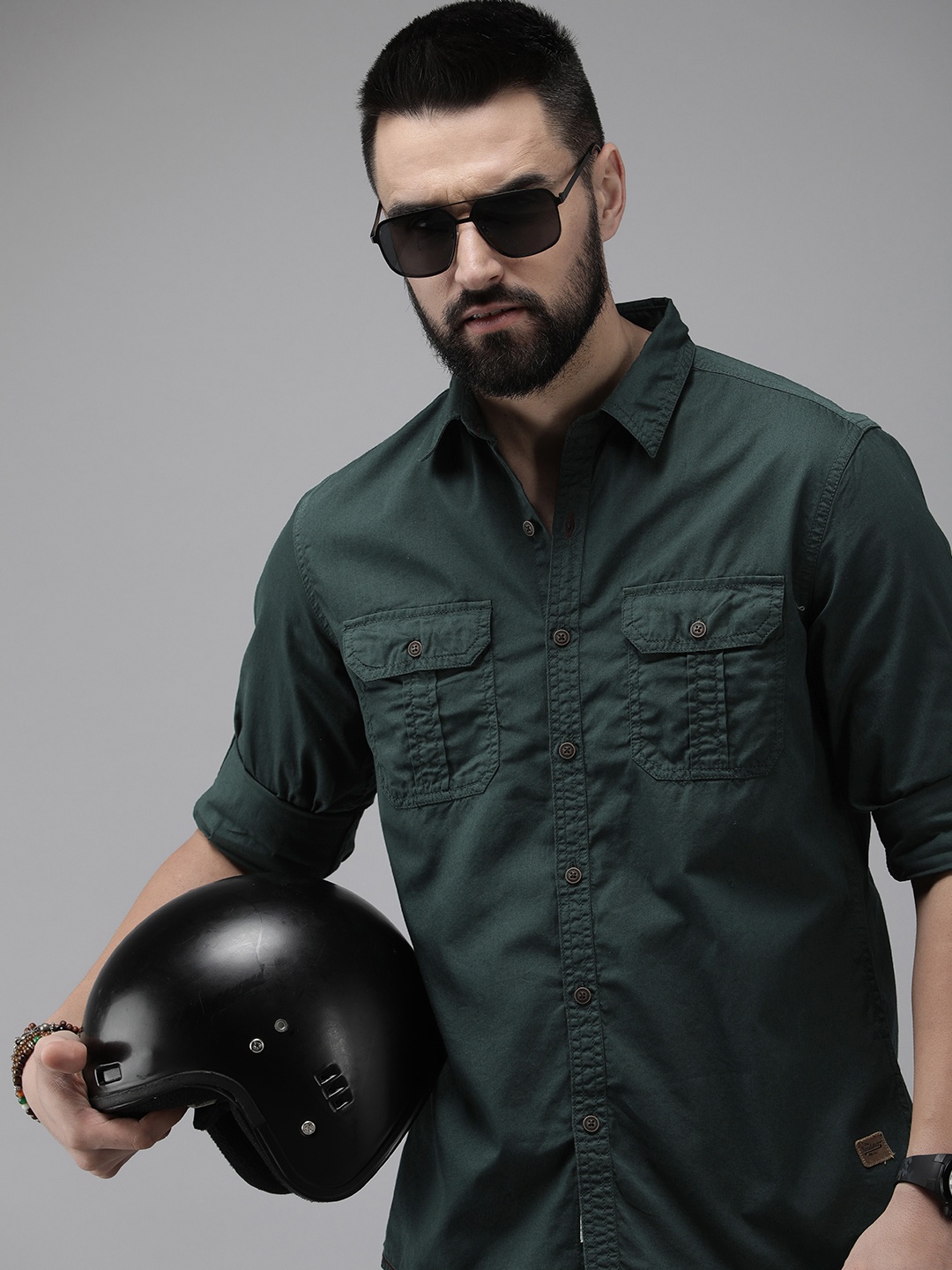 

The Roadster Life Co. Spread Collar Pure Cotton Casual Shirt, Green