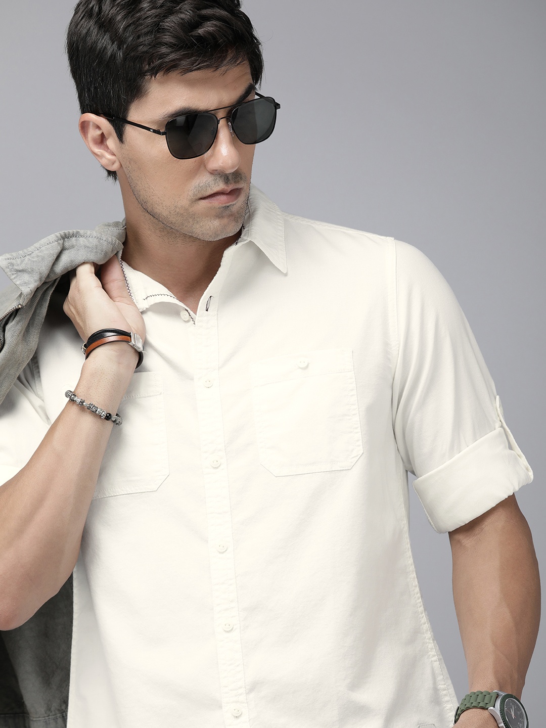 

The Roadster Life Co. Solid Pure Cotton Casual Shirt, White