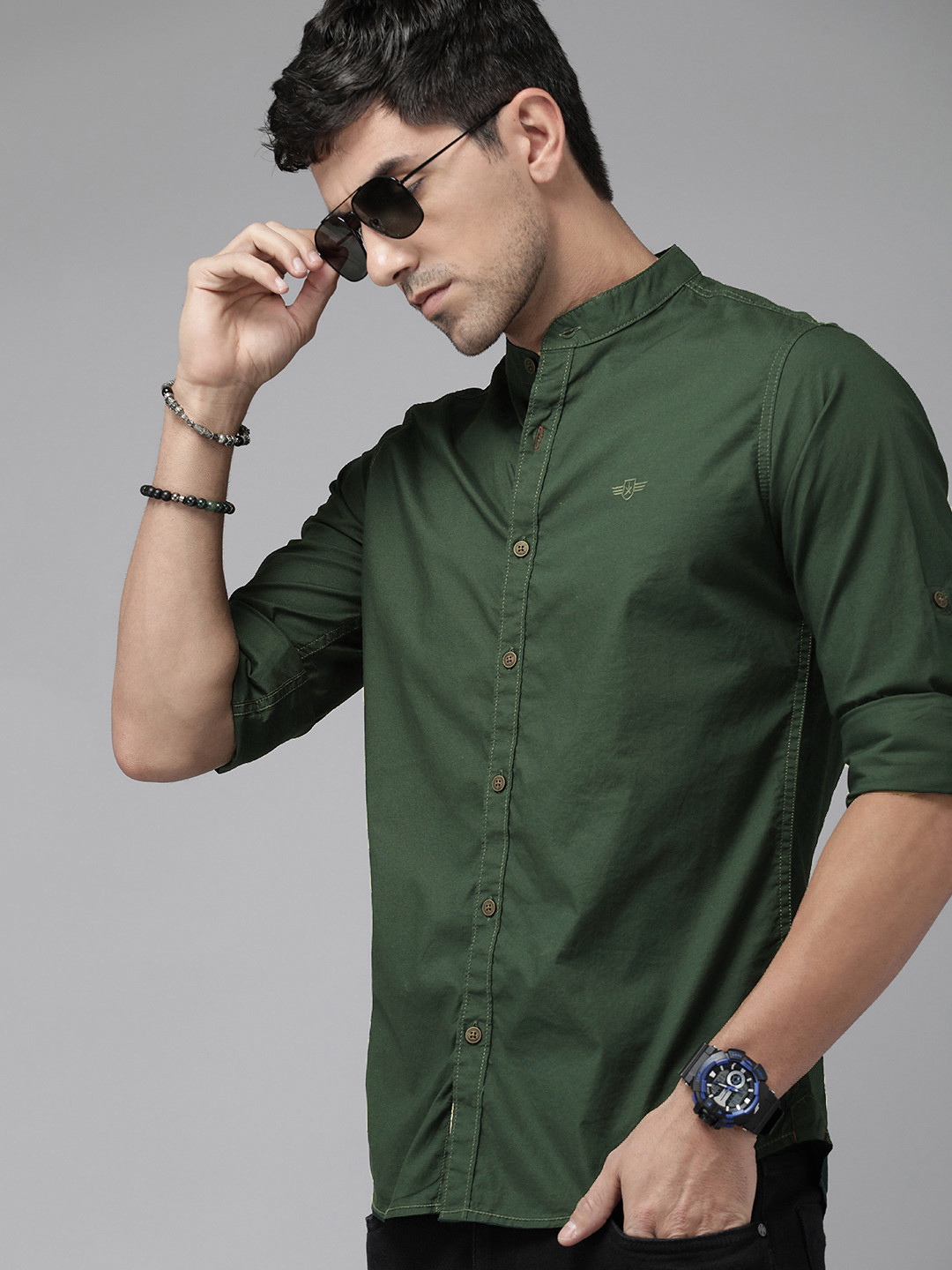 

The Roadster Lifestyle Co. Men Solid Band Collar Roll-Up Sleeves Casual Shirt, Green
