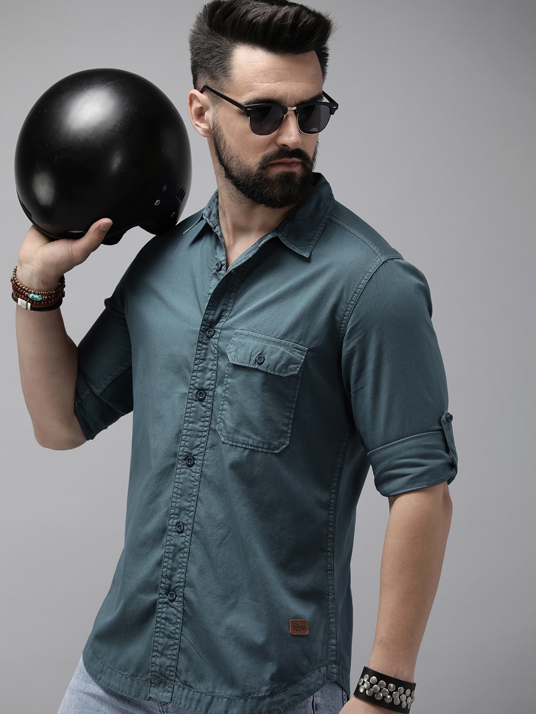 

The Roadster Lifestyle Co. Solid Pure Cotton Casual Shirt, Blue