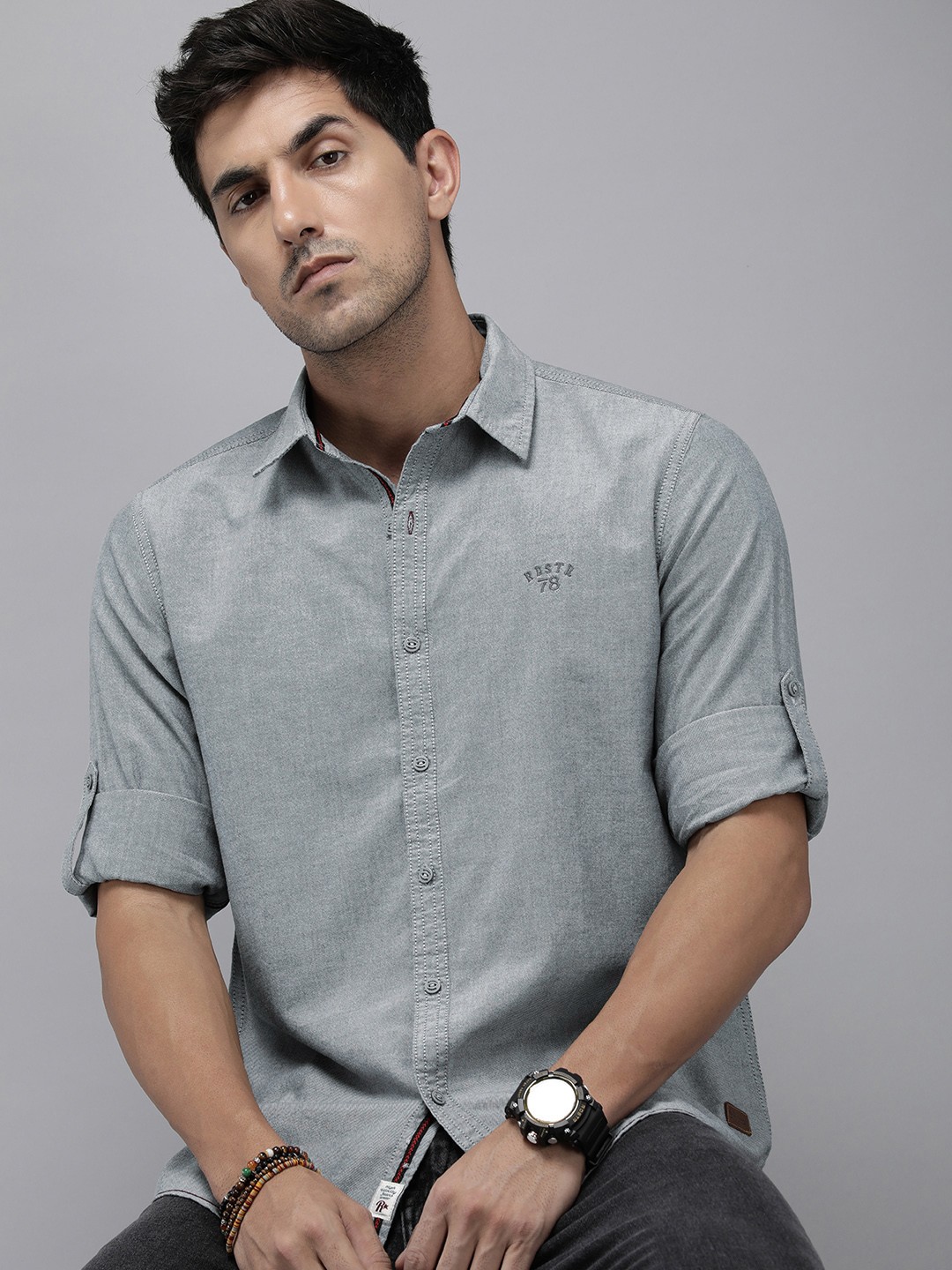 

The Roadster Lifestyle Co. Men Pure Cotton Solid Roll-Up Sleeves Casual Shirt, Grey