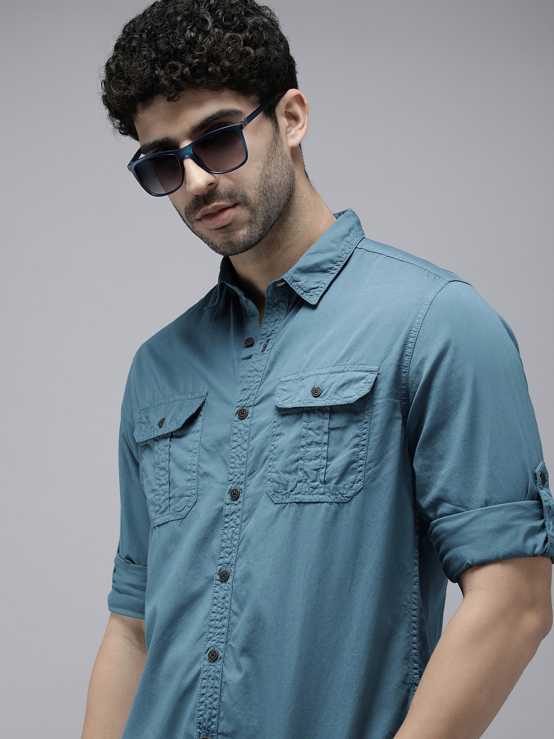 

The Roadster Life Co. Pure Cotton Roll-Up Sleeves Casual Shirt, Blue