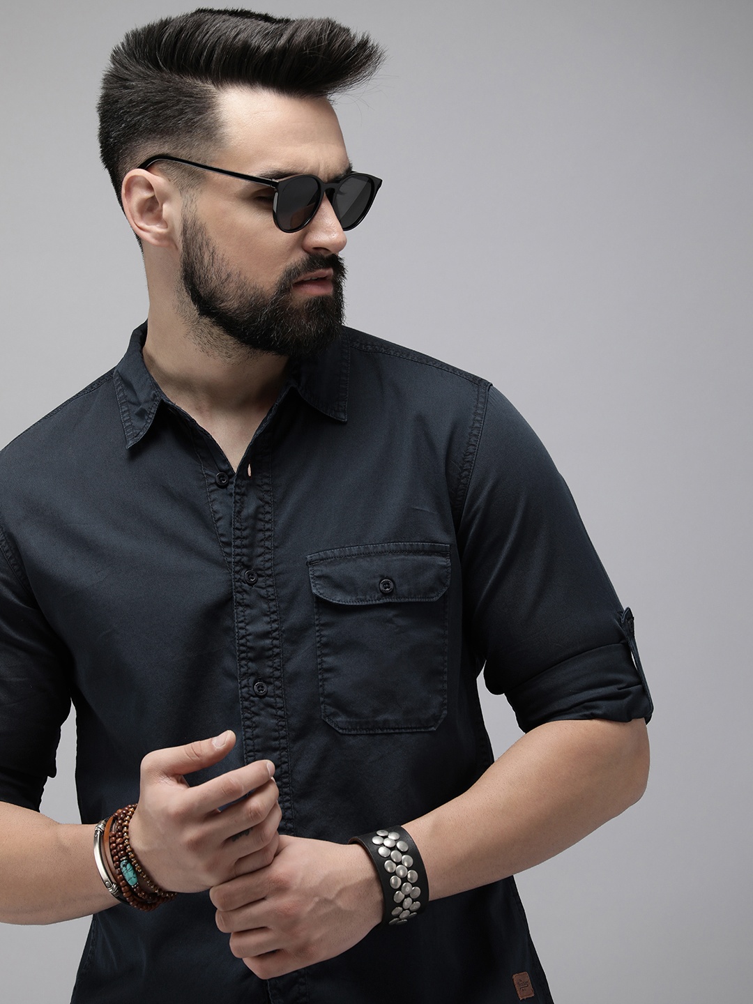 

The Roadster Life Co. Solid Pure Cotton Casual Shirt, Navy blue
