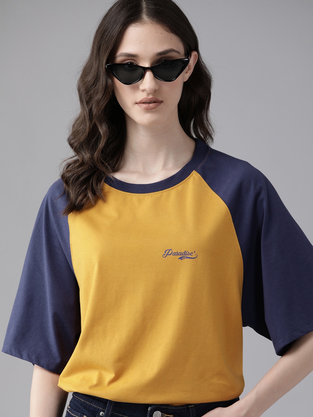 

The Roadster Lifestyle Co. Colorblocked Raglan Sleeves T-shirt, Mustard
