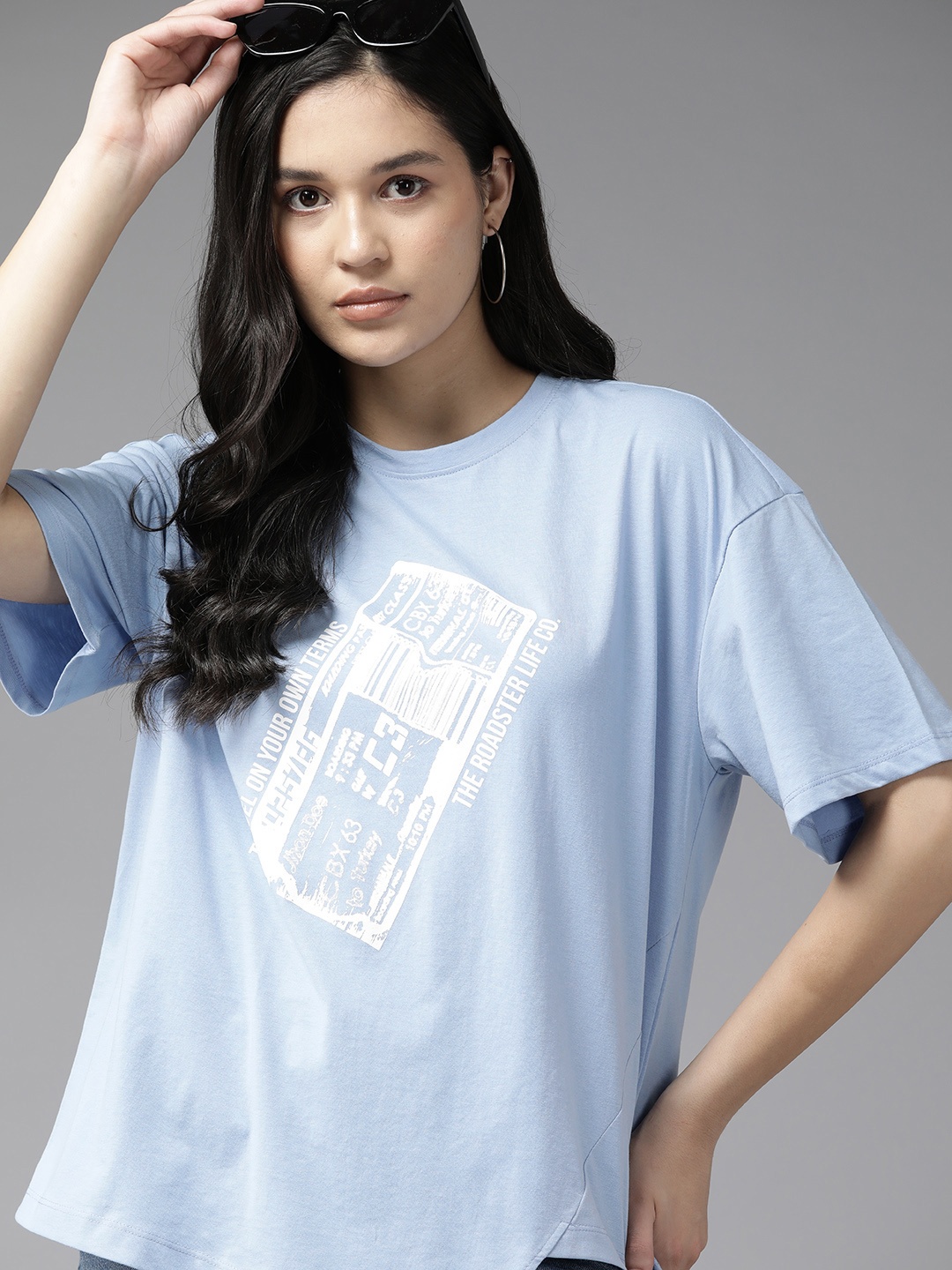 

The Roadster Lifestyle Co. Printed Asymmetric Hem Loose T-shirt, Blue