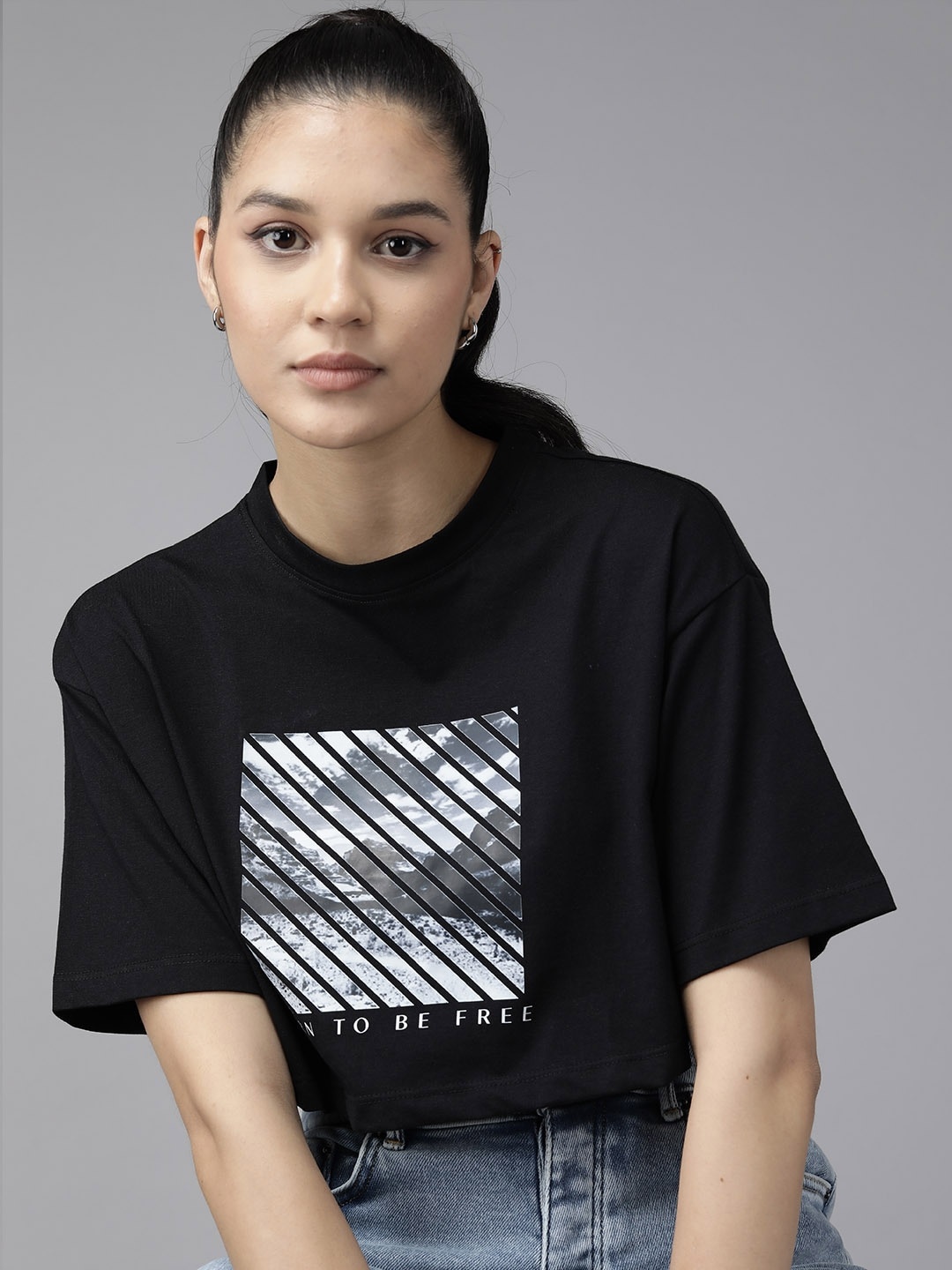 

The Roadster Lifestyle Co. Printed Drop-Shoulder Sleeves Boxy T-shirt, Black