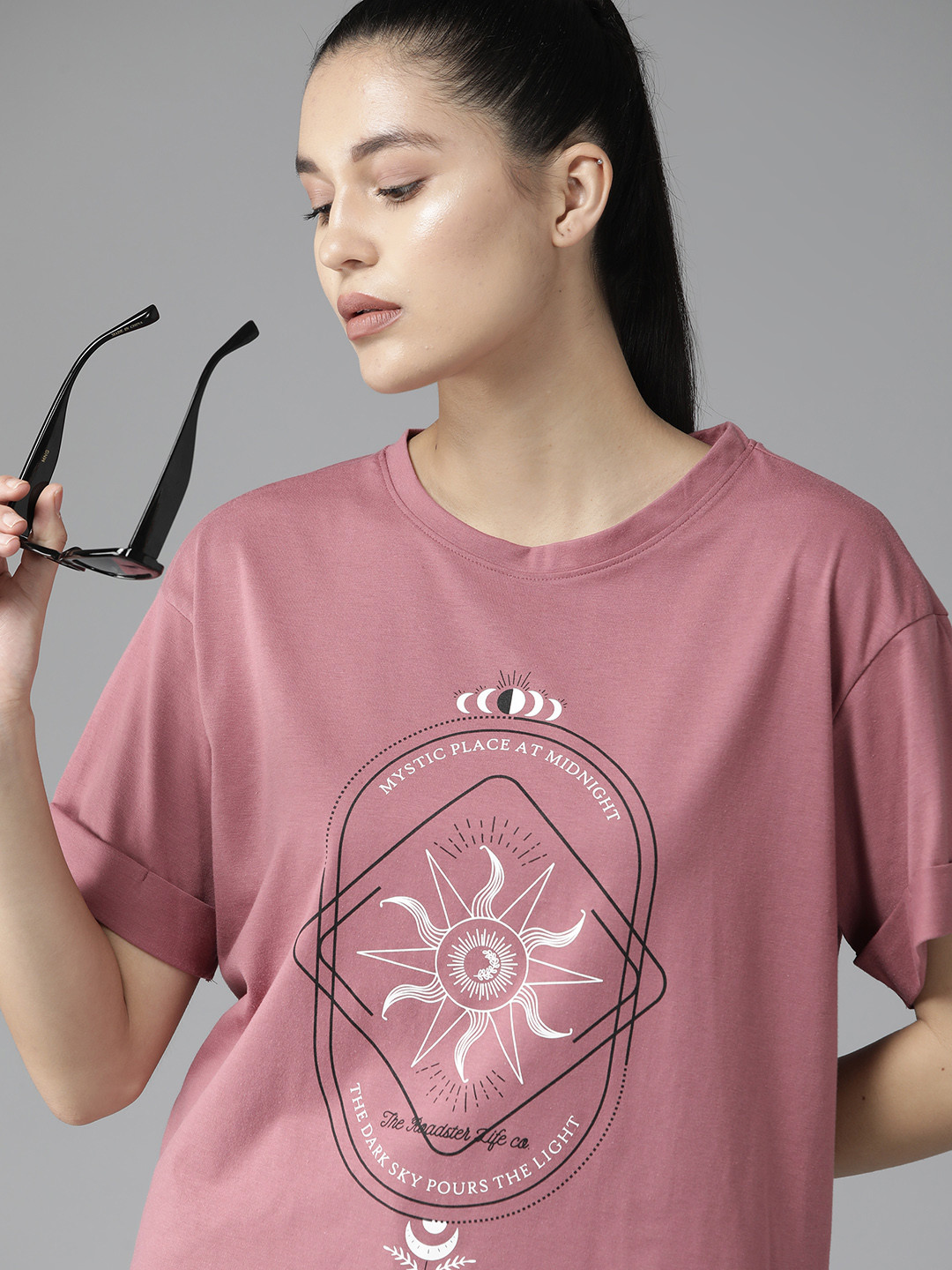 

Roadster The Lifestyle Co. Printed Drop-Shoulder Sleeves T-shirt, Rose