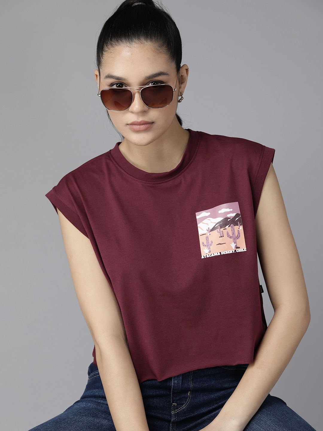 

The Roadster Lifestyle Co. Extended Sleeves Boxy T-shirt, Maroon