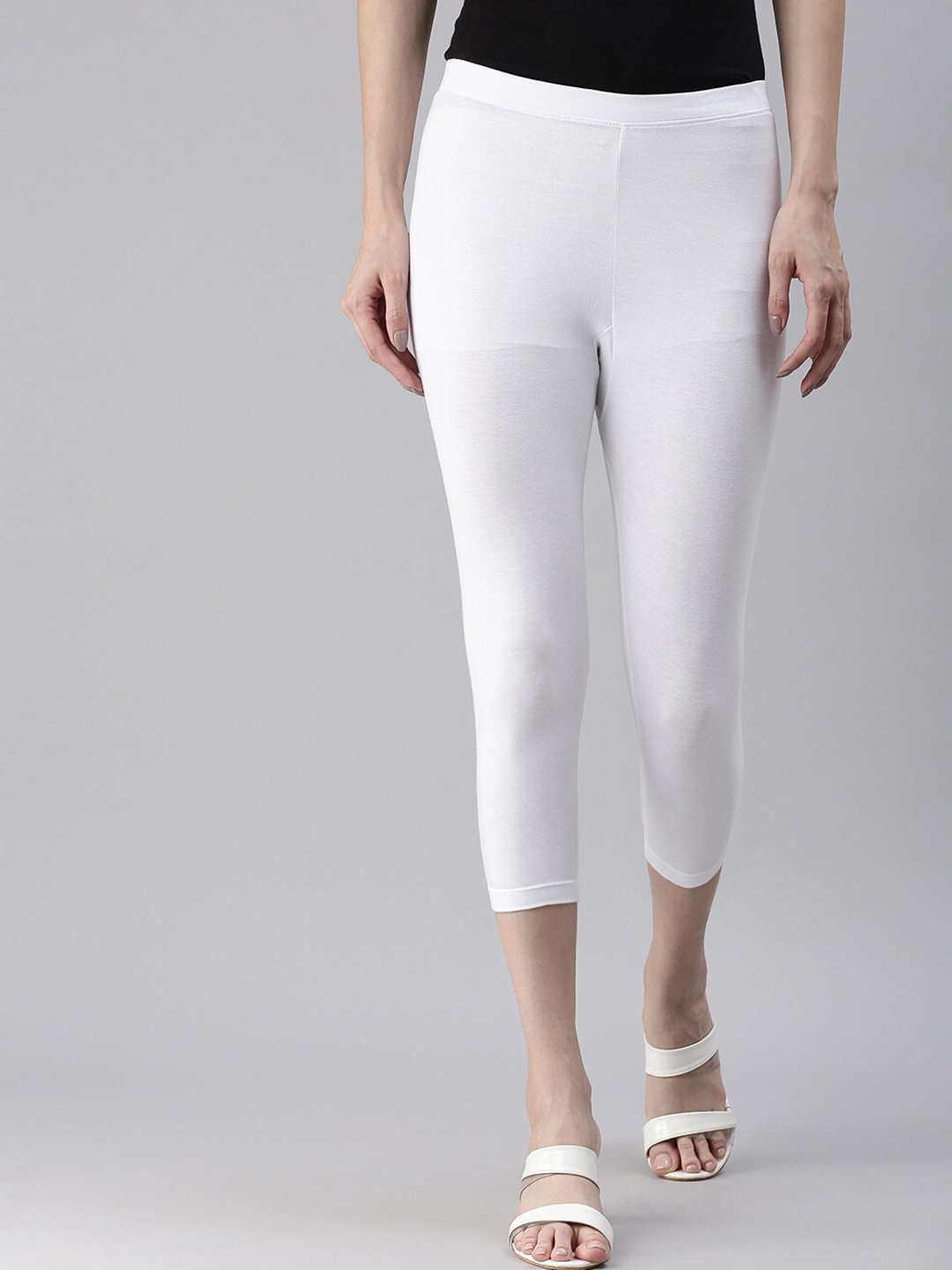 

Kryptic Three-Fourth Length Leggings, White