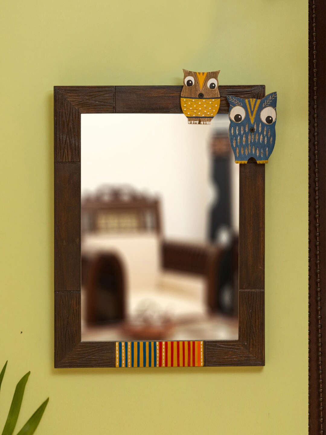 

ExclusiveLane Owl & Owlet Wood Wall Mirror, Brown