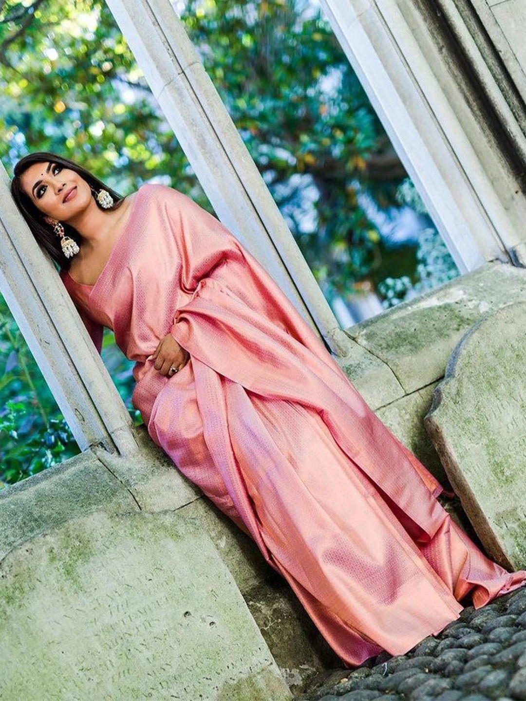 

Wuxi Woven Design Zari Pure Silk Banarasi Saree, Peach