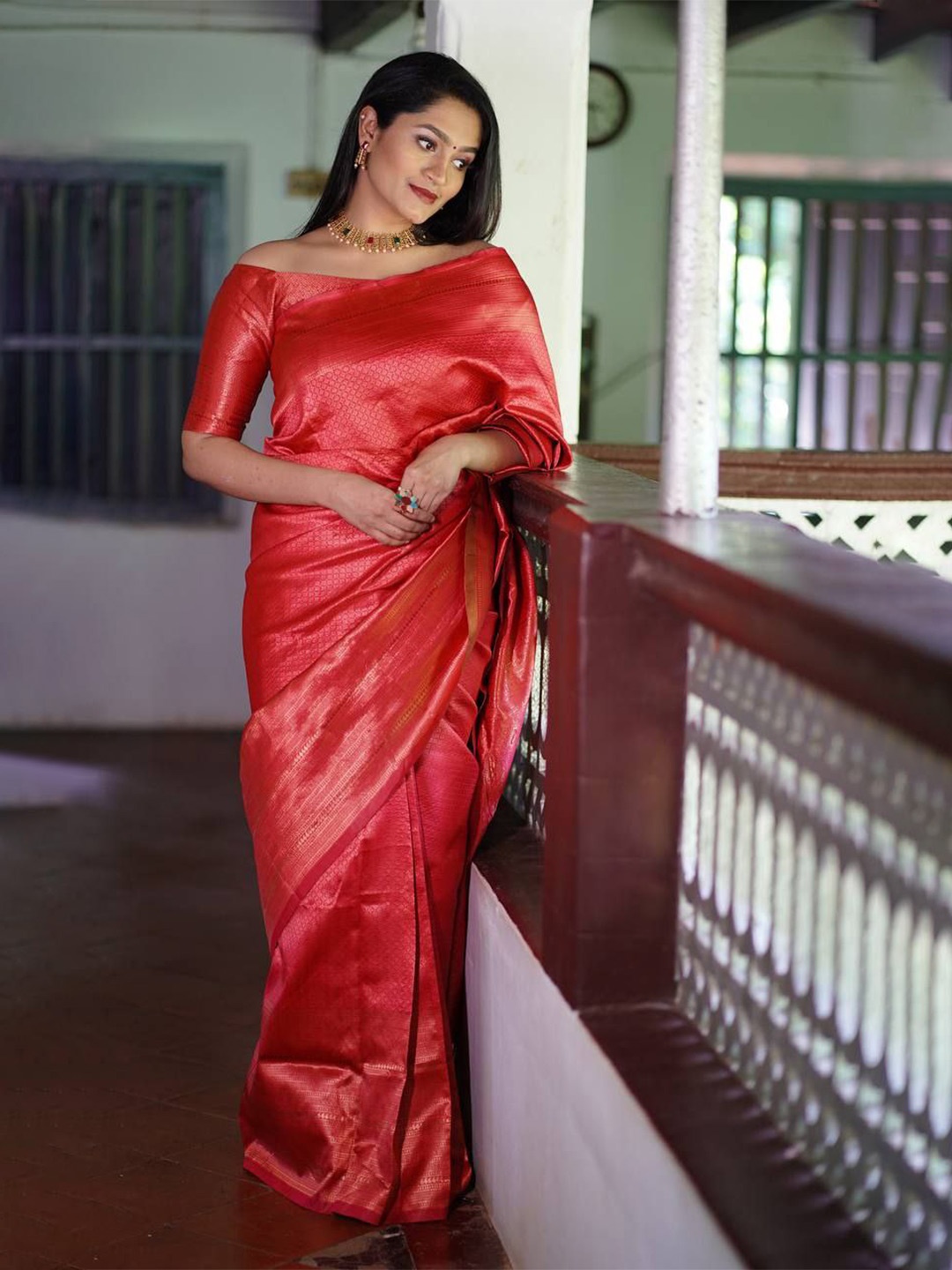 

Wuxi Woven Design Zari Pure Silk Banarasi Saree, Red