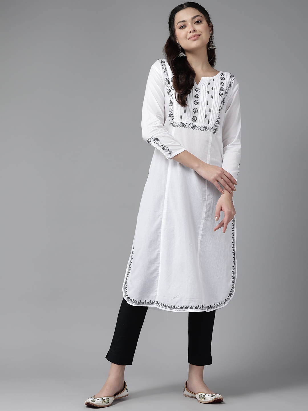 

ADA Ethnic Motifs Embroidered Chikankari Floral Kurta, White