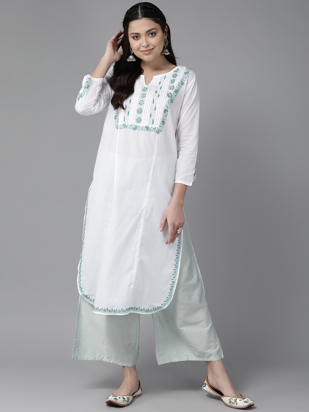 

ADA Ethnic Motifs Embroidered Chikankari Floral Kurta, White