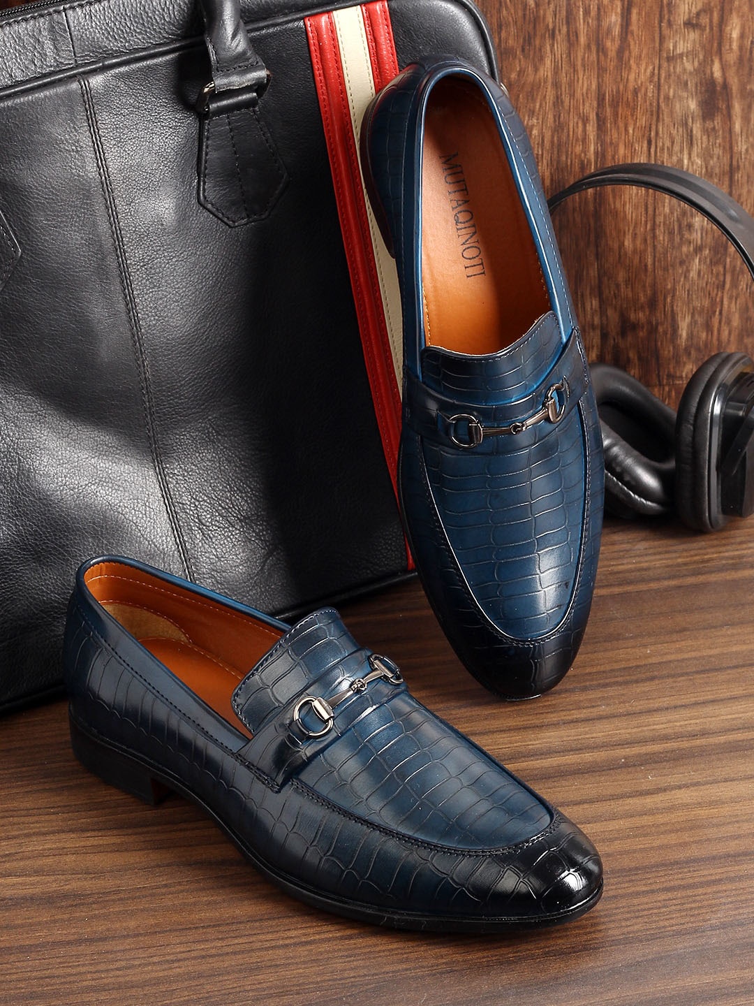 

MUTAQINOTI Men Textured Formal Horsebit Loafers, Navy blue