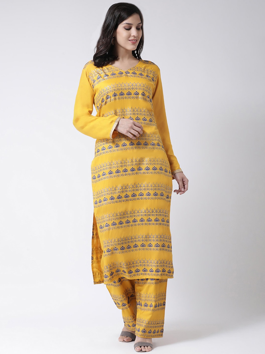 

Charitra Ethnic Motifs Printed V-Neck Kurta with Palazzos, Mustard