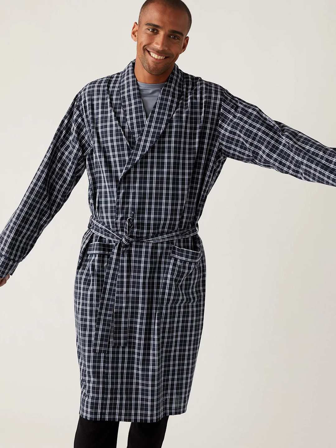 

Marks & Spencer Men Checked Knee-Length Robe, Navy blue