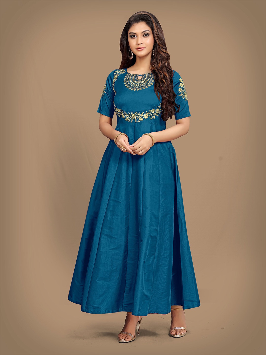 

Sarvayog Fashion Floral Embroidered Liva Anarkali Kurta, Blue