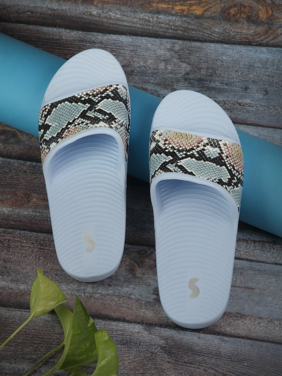 

Solethreads Women CLARIE Printed Lightweight Waterproof Everyday Slides, Blue