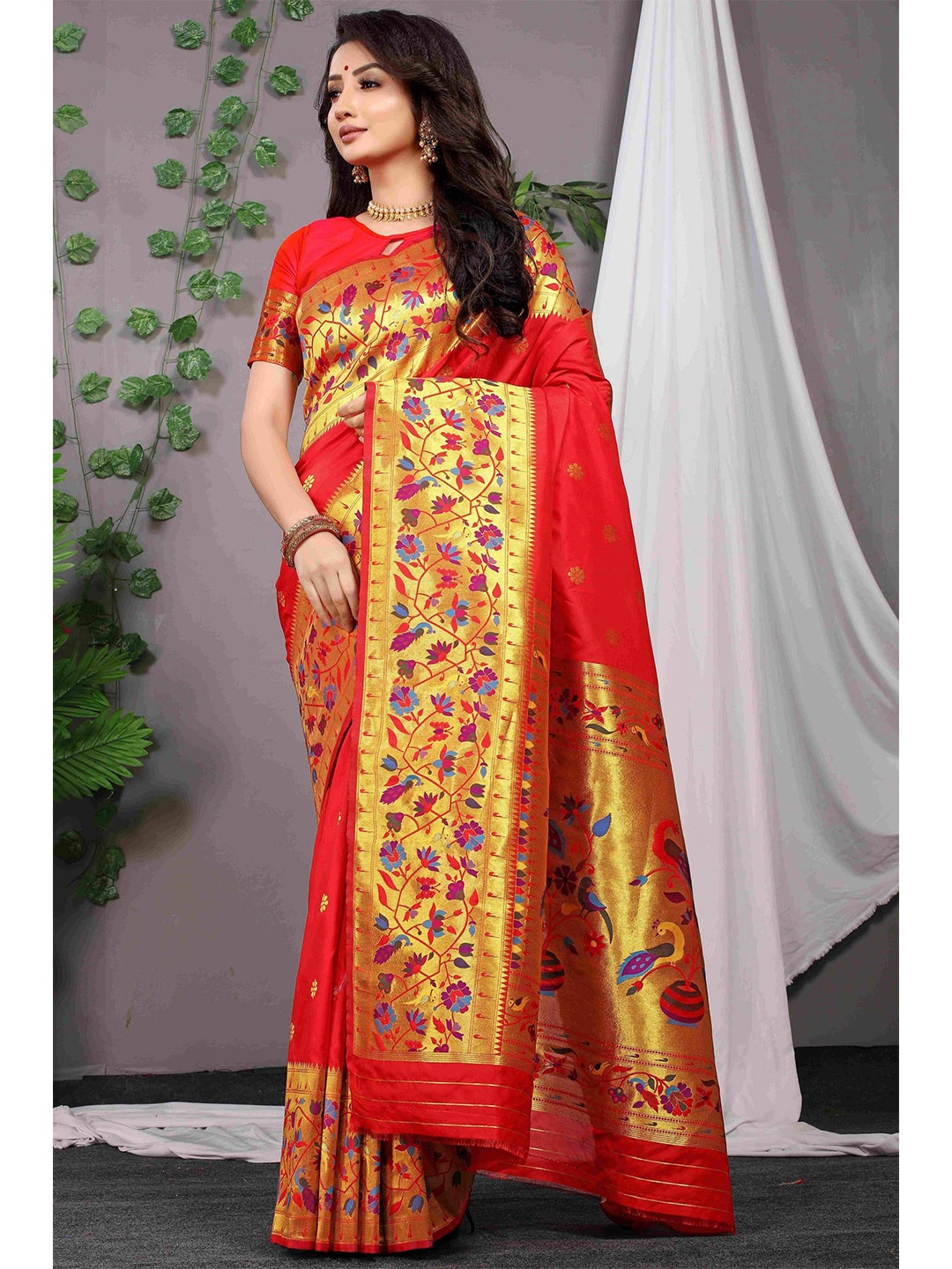 

Anaita Ethnic Motifs Woven Design Zari Pure Silk Banarasi Saree, Red