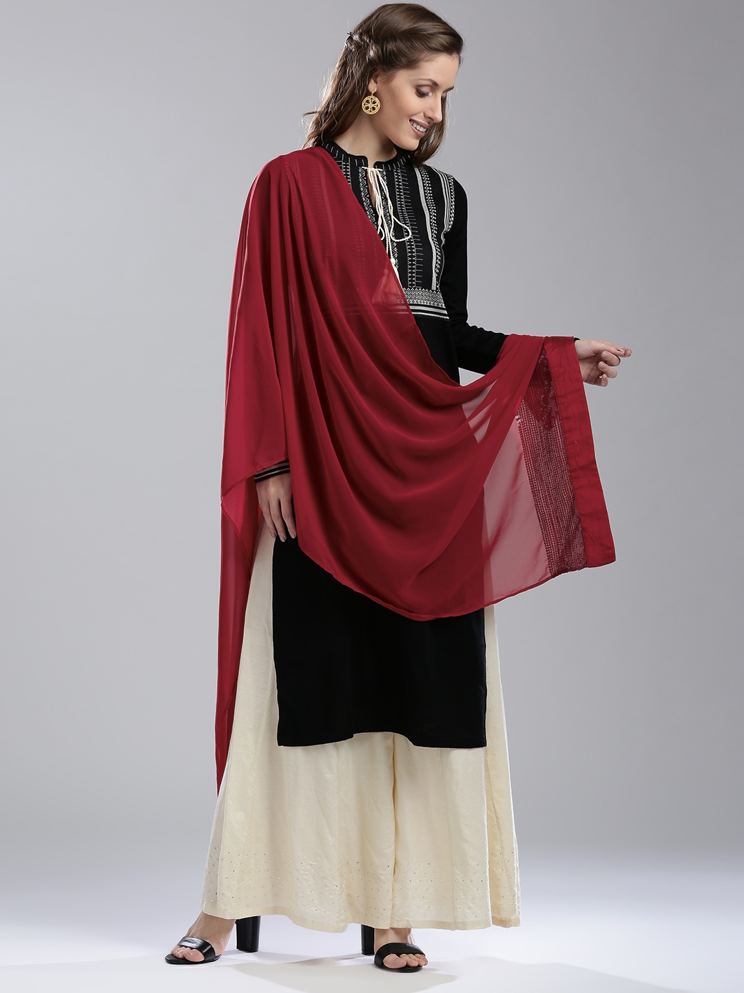 

WISHFUL by W Women Red Sequinned Detail Dupatta