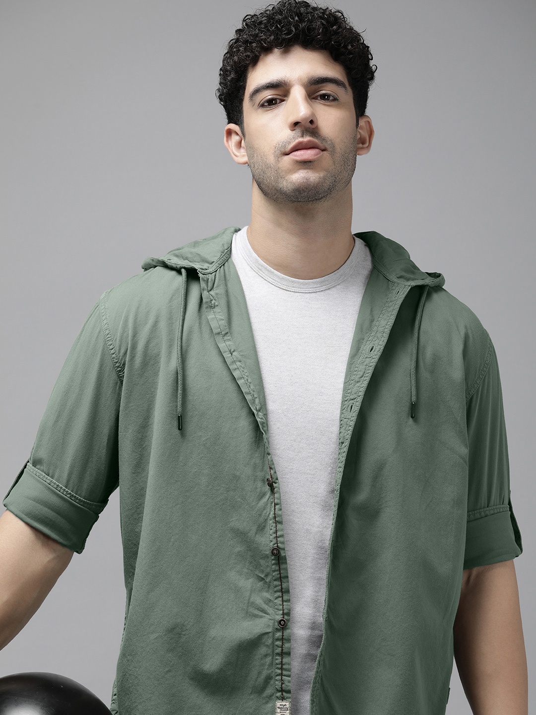 

The Roadster Life Co. Solid Relaxed Fit Hooded Pure Cotton Casual Shirt, Olive