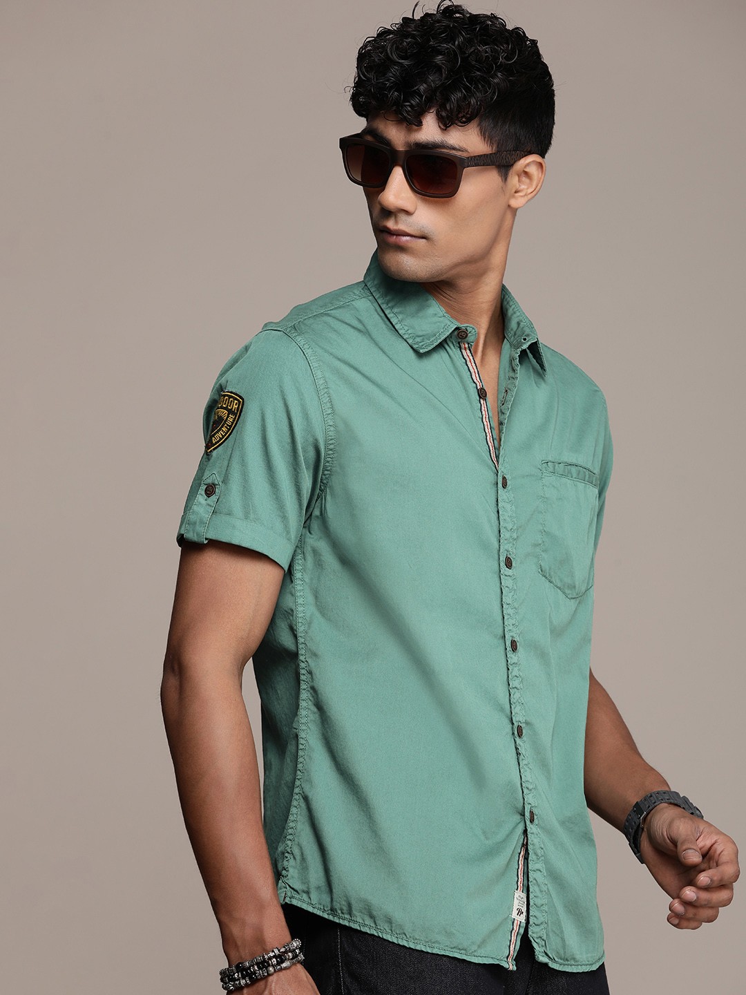 

The Roadster Lifestyle Co. Men Pure Cotton Casual Shirt, Green