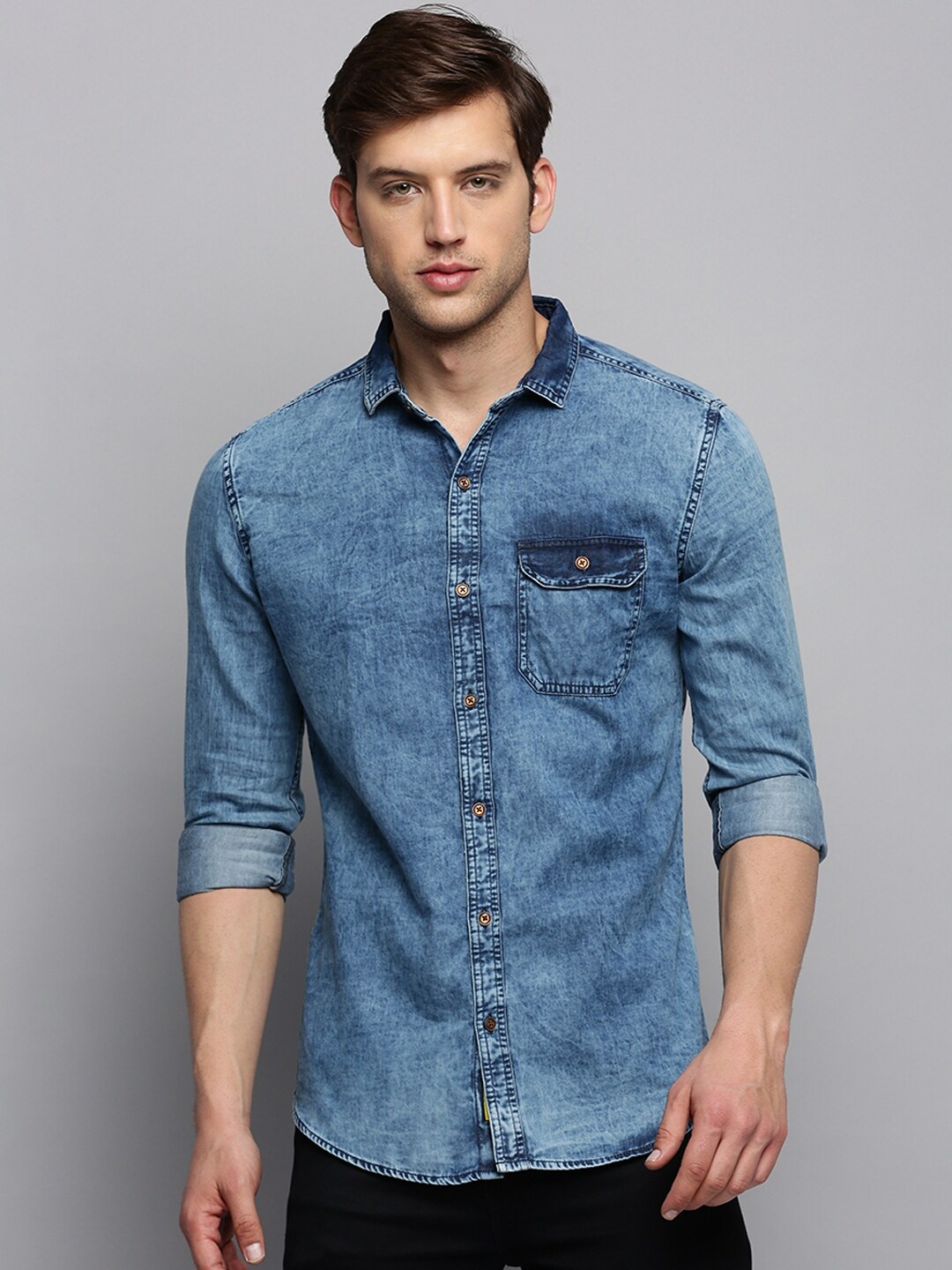 

SHOWOFF Classic Faded Casual Denim Shirt, Blue