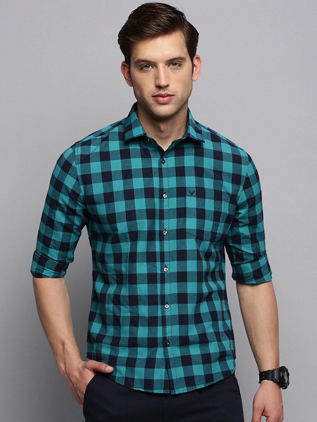 

SHOWOFF Long Sleeves Patch Pocket Classic Checked Casual Cotton Shirt, Navy blue