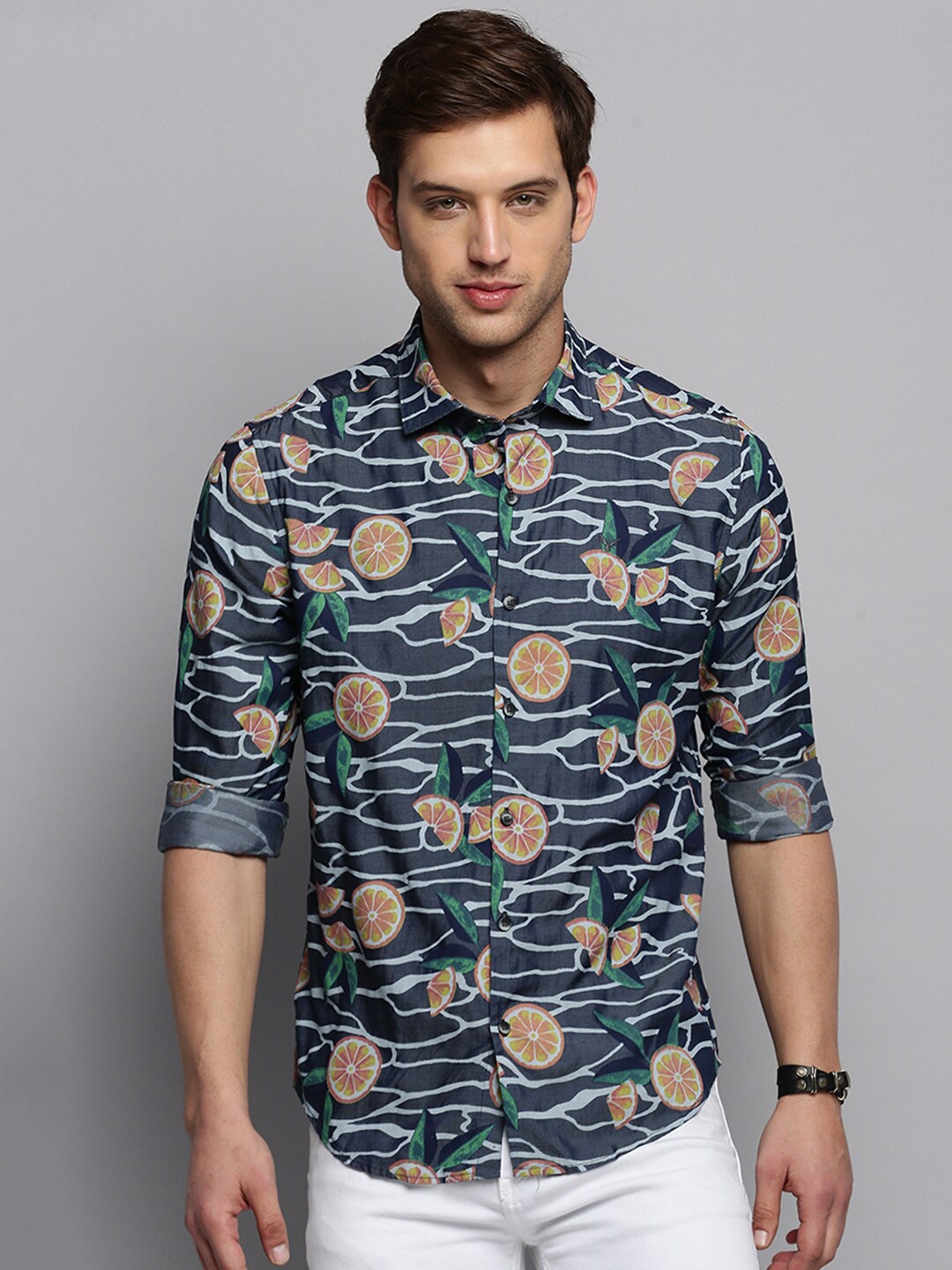 

SHOWOFF Classic Conversational Printed Twill Casual Cotton Shirt, Navy blue