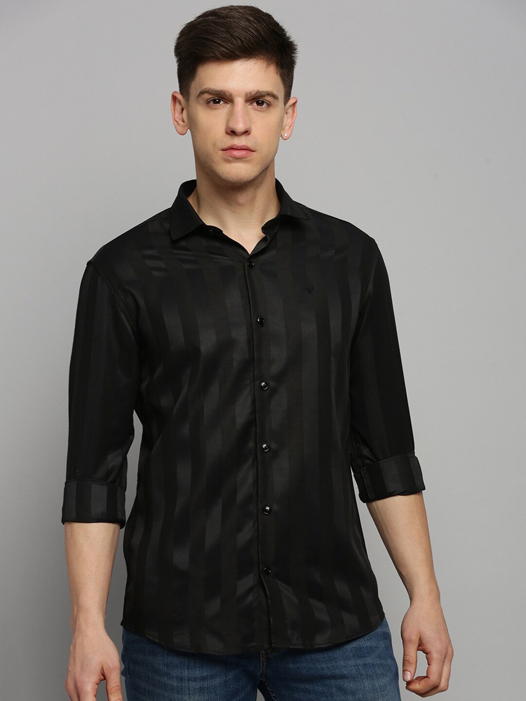 

SHOWOFF Classic Striped Spread Collar Casual Shirt, Black