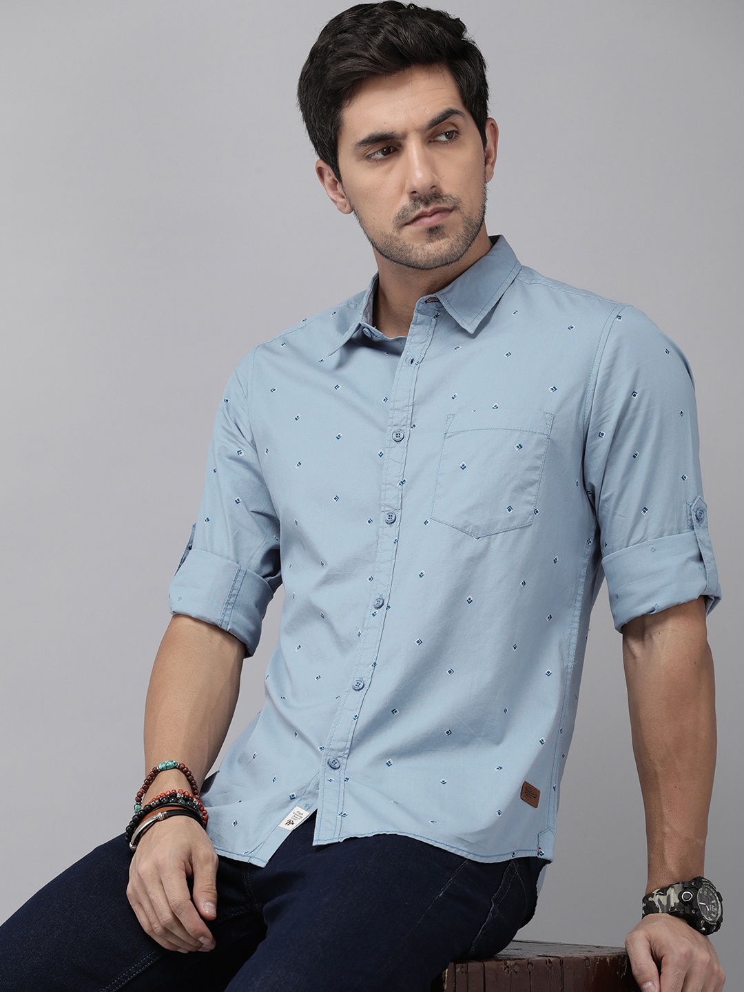 

The Roadster Lifestyle Co. Men Pure Cotton Geometric Printed Casual Shirt, Blue