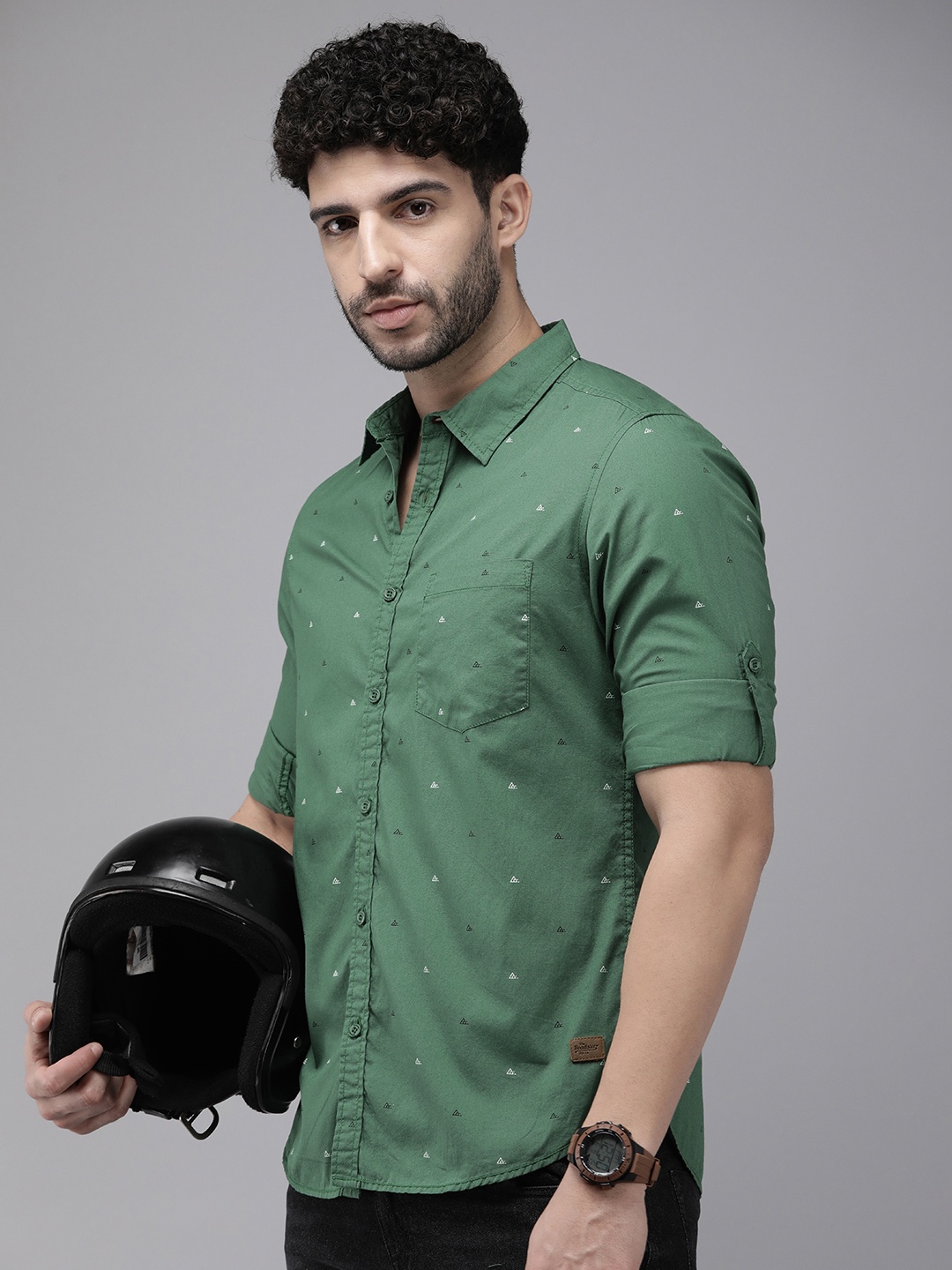 

The Roadster Life Co. Geometric Printed Pure Cotton Casual Shirt, Green