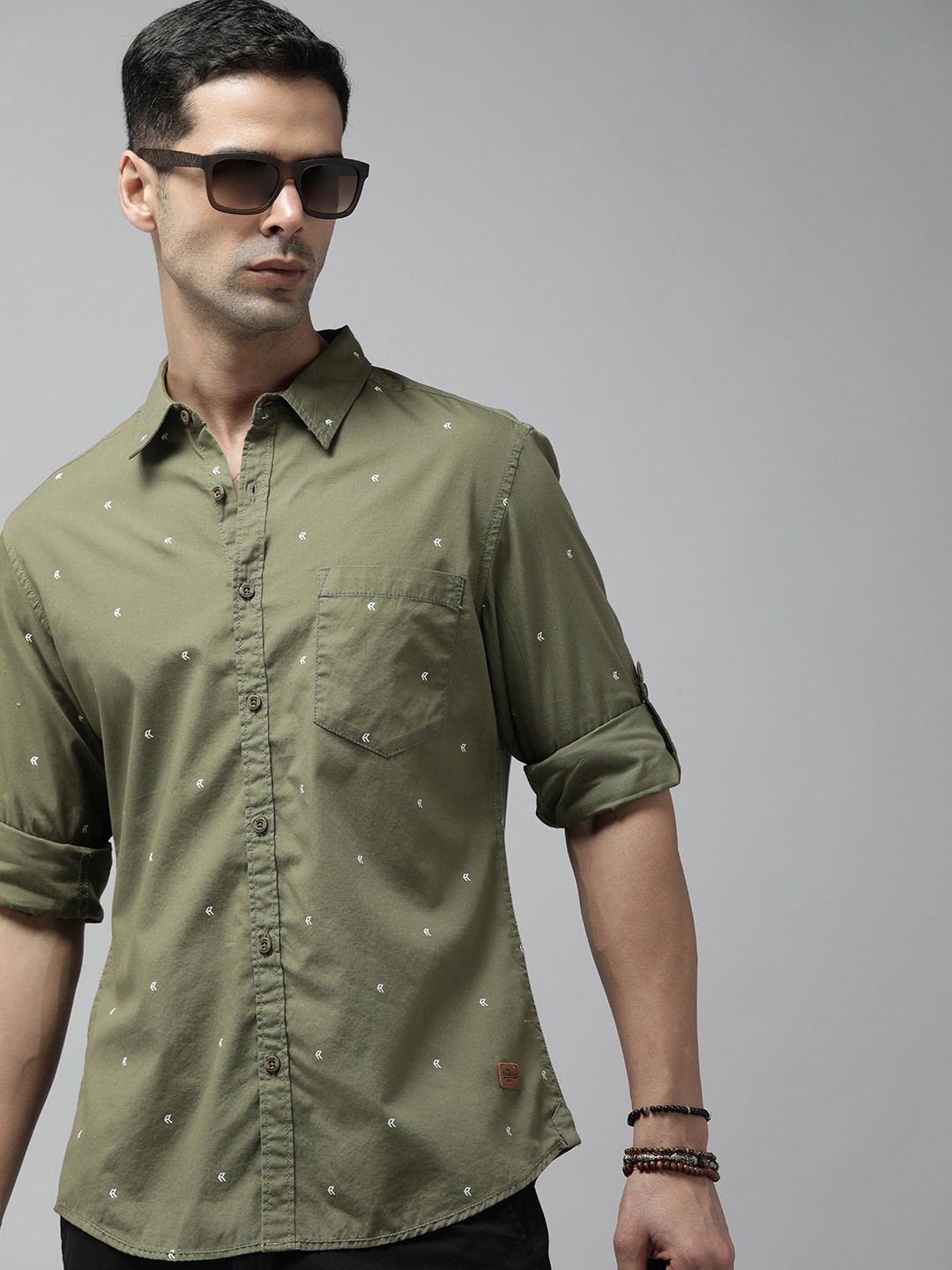 

The Roadster Life Co. Men Romain Printed Pure Cotton Casual Shirt, Olive