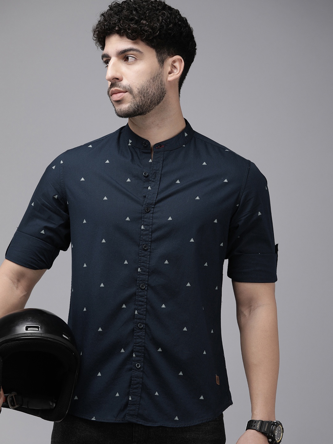 

The Roadster Life Co. Geometric Printed Pure Cotton Casual Shirt, Navy blue