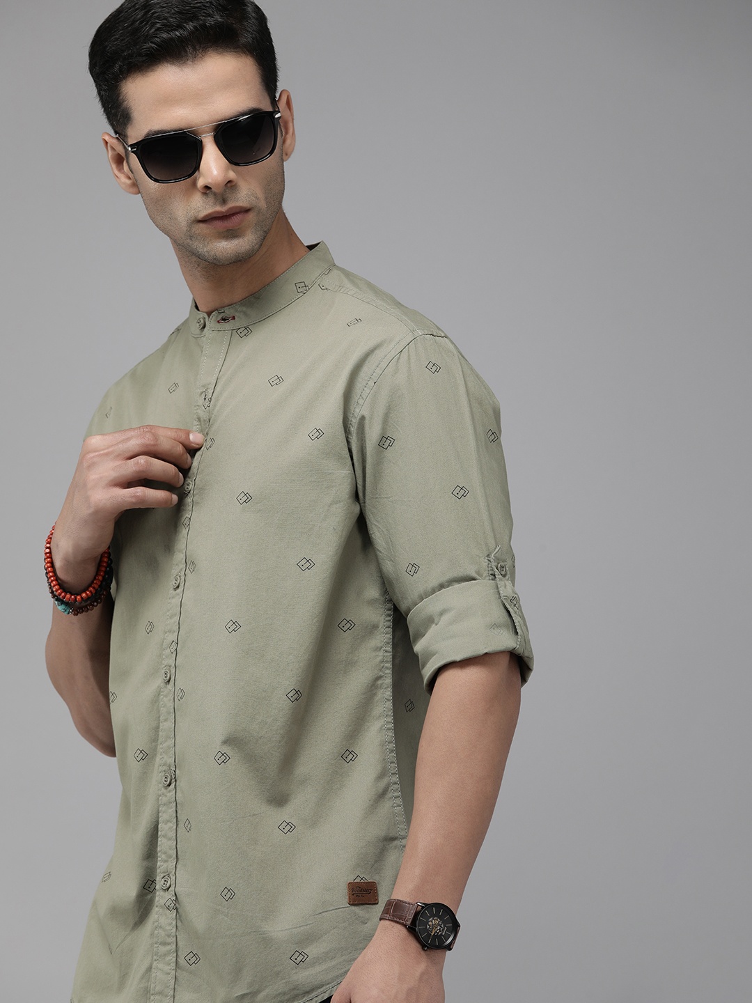 

The Roadster Lifestyle Co. Men Pure Cotton Geometric Printed Casual Shirt, Olive