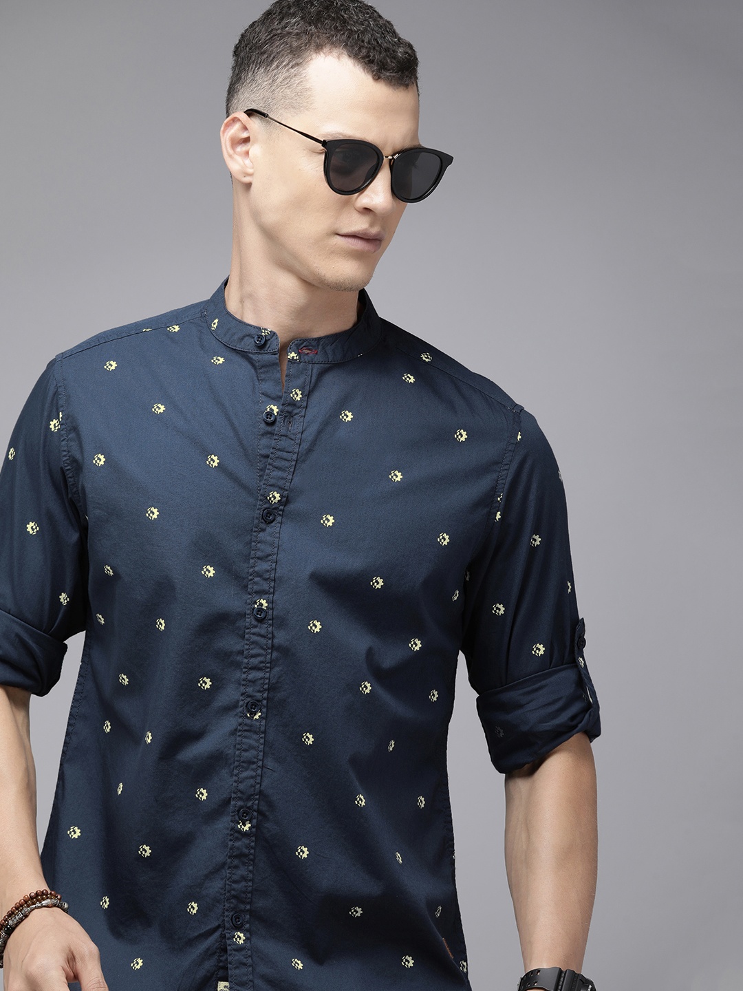 

The Roadster Life Co. Printed Pure Cotton Casual Shirt, Navy blue