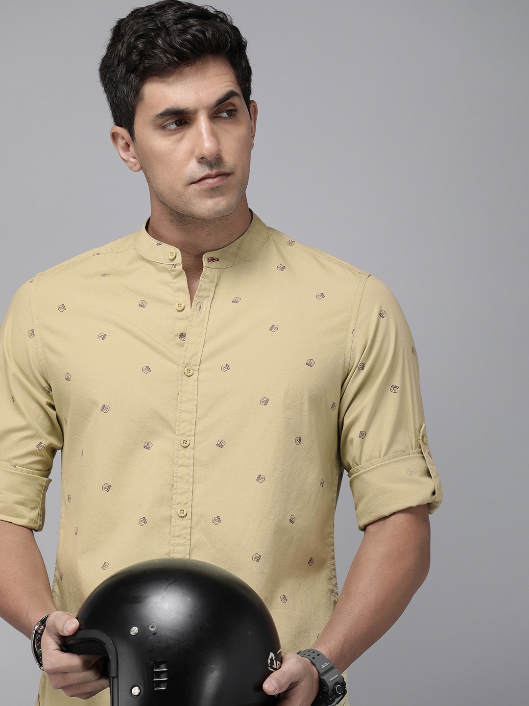 

The Roadster Lifestyle Co. Men Pure Cotton Opaque Printed Casual Shirt, Green