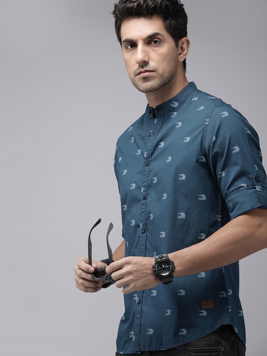 

The Roadster Lifestyle Co. Men Pure Cotton Brand Logo Printed Casual Shirt, Blue