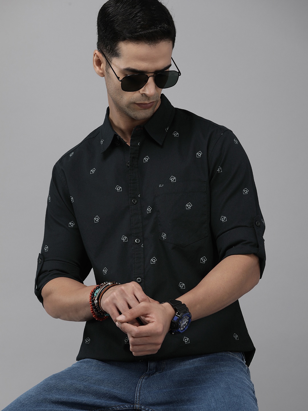 

The Roadster Life Co. Geometric Printed Pure Cotton Casual Shirt, Black