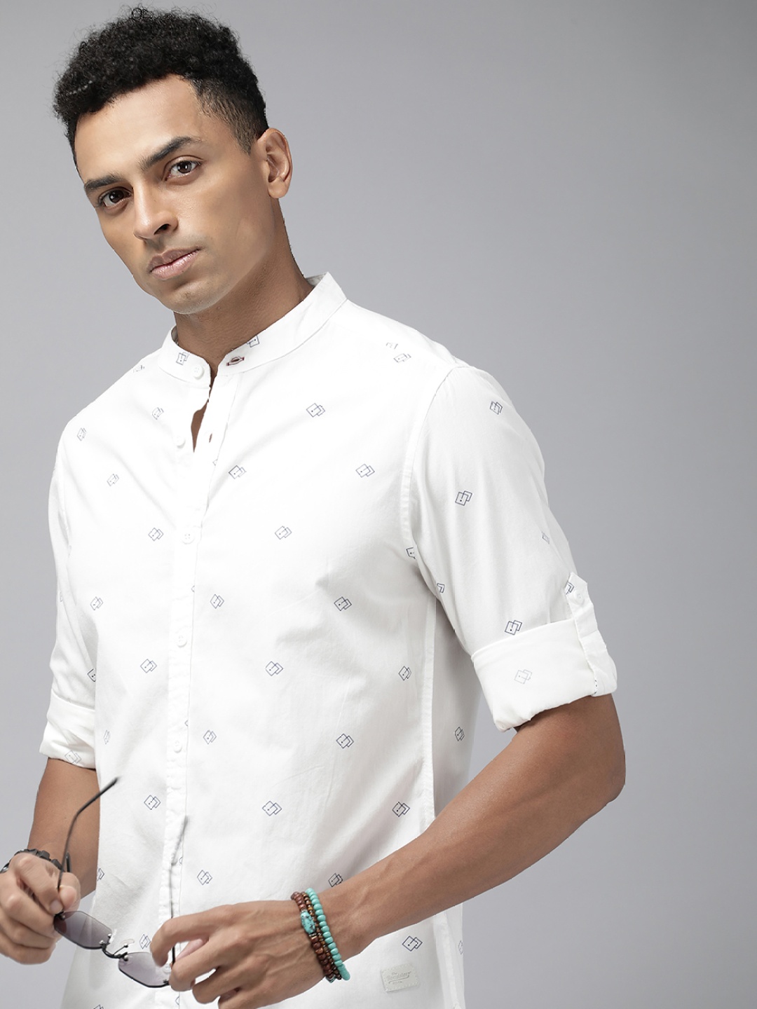 

The Roadster Lifestyle Co. Men Pure Cotton Opaque Printed Casual Shirt, White