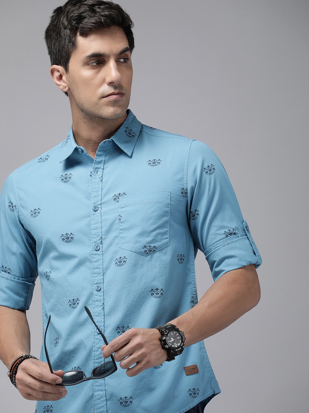 

The Roadster Lifestyle Co. Men Pure Cotton Conversational Printed Casual Shirt, Blue