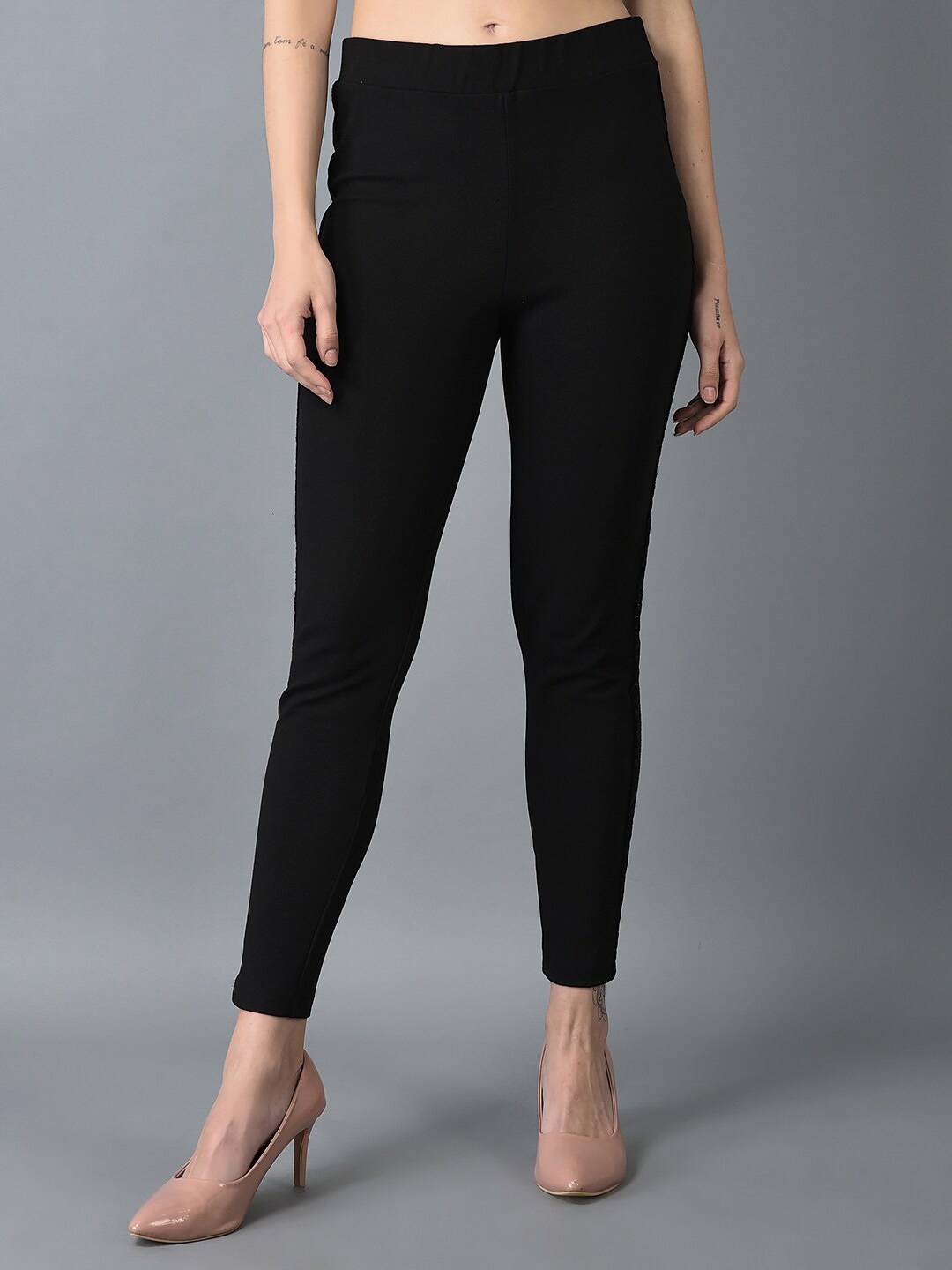 

CANOE Women Embellished Slip-On Regular Fit Jeggings, Black