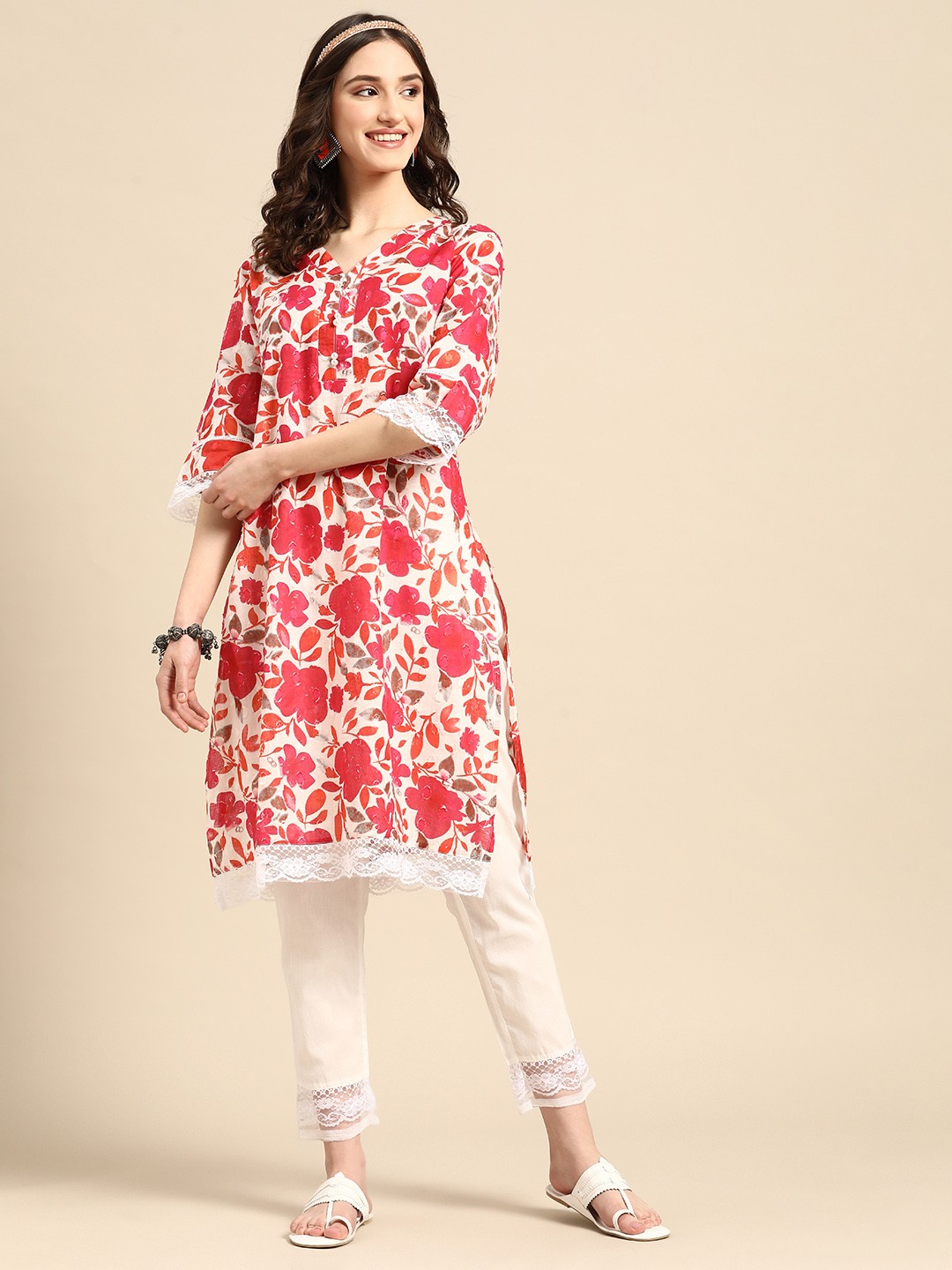 

Sangria Floral Printed Pure Cotton Kurta With Trousers, Pink